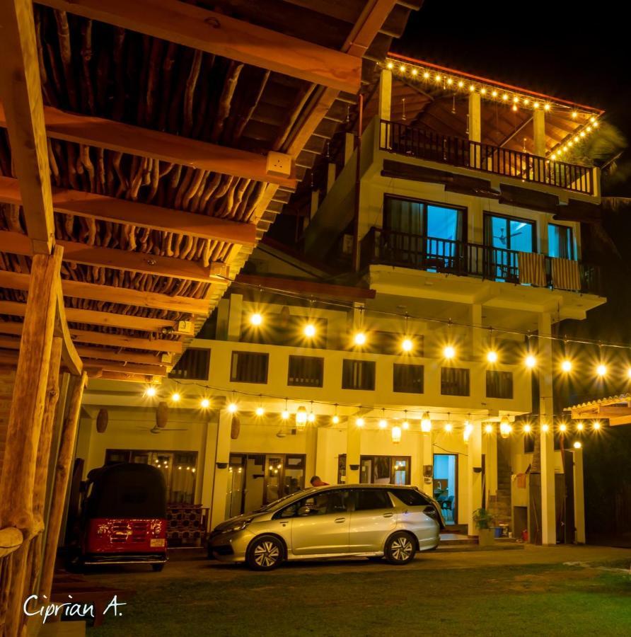 Chill House Make A Good Story With Infinite Ocean Surf And Stay Weligama Exterior photo